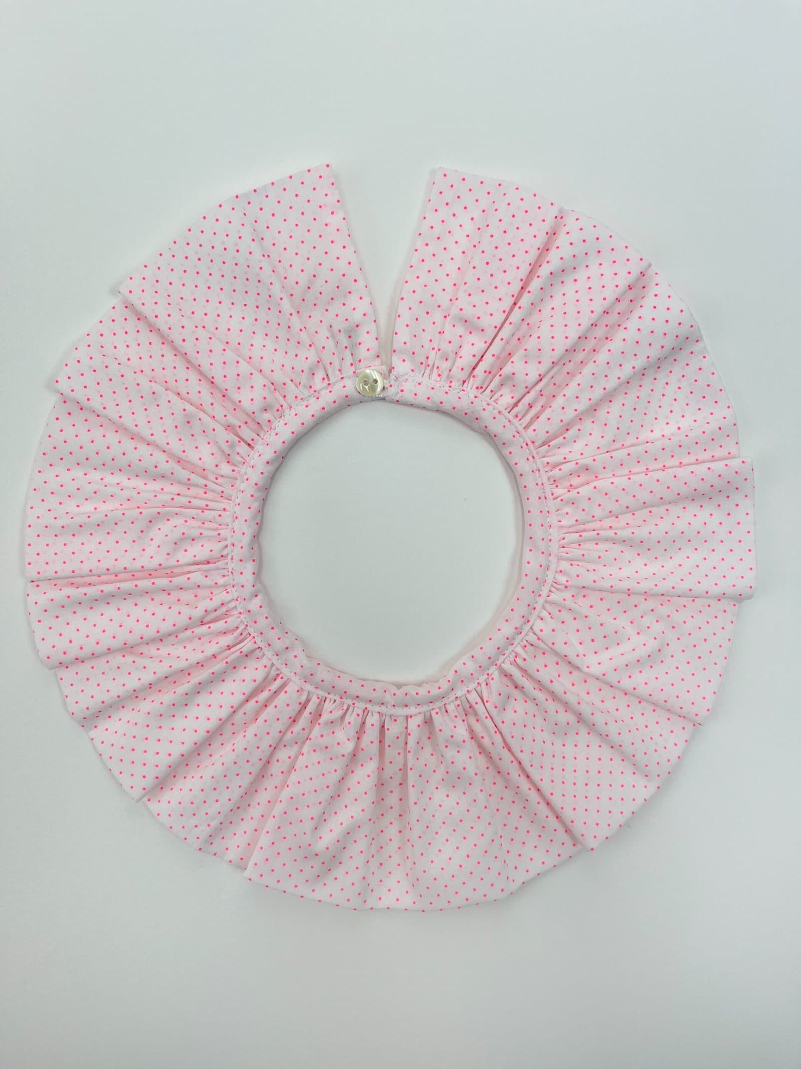 Capucine pois rose fluo – col amovible volanté coton blanc pois rose fluo – By Mésange fait main France